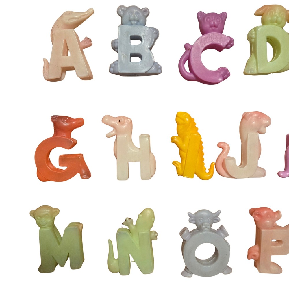 Vintage Animal Alphabet Letters A-Z Complete Set Plastic Learning Toys Bucket - Picture 8 of 8